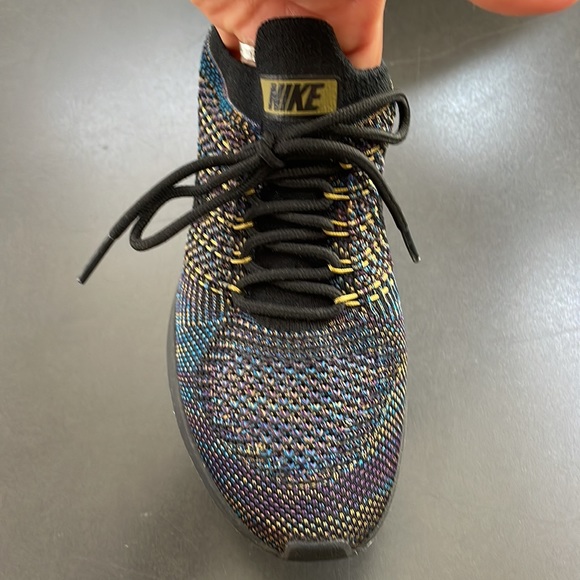 Nike air all day shoe new size 6.5 women mesh style material for comfort . - Picture 7 of 8